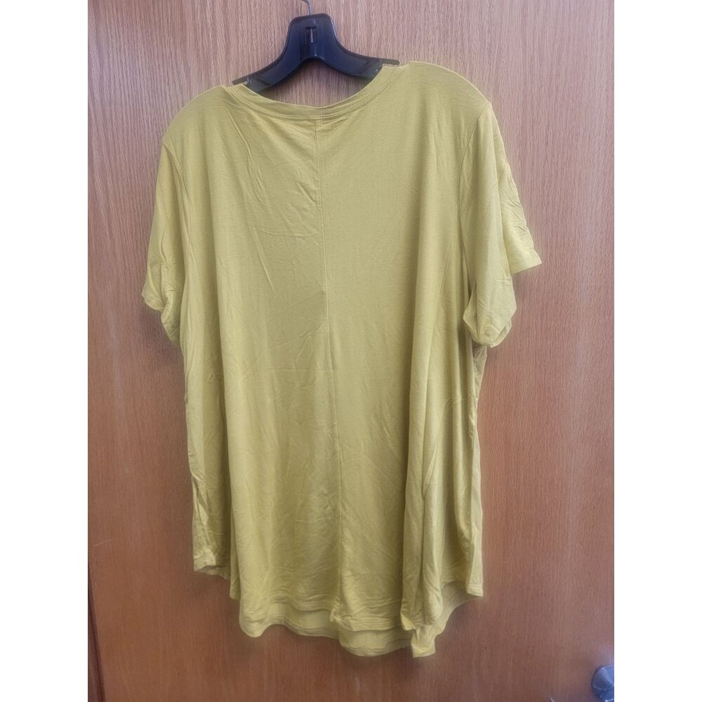 Yellow Short Sleeve A-Line Tunic Top For Women 2X - Picture 4 of 5